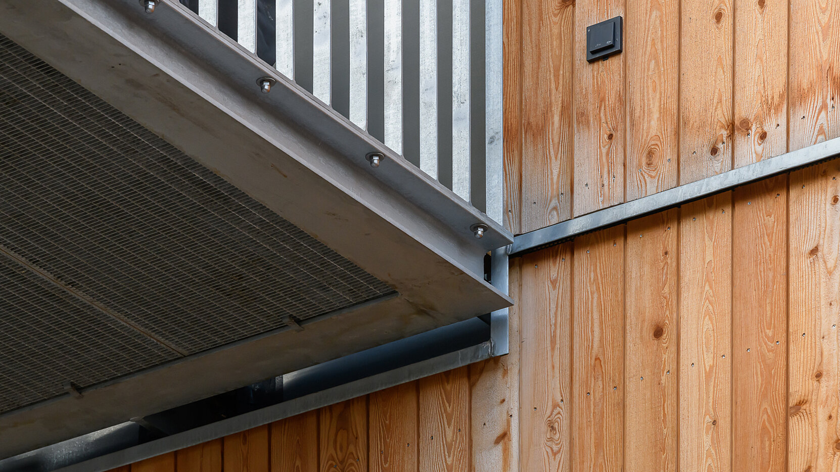Schoeck_Holzhaus-Linse-Berlin_4_16-9dpi.jpg
