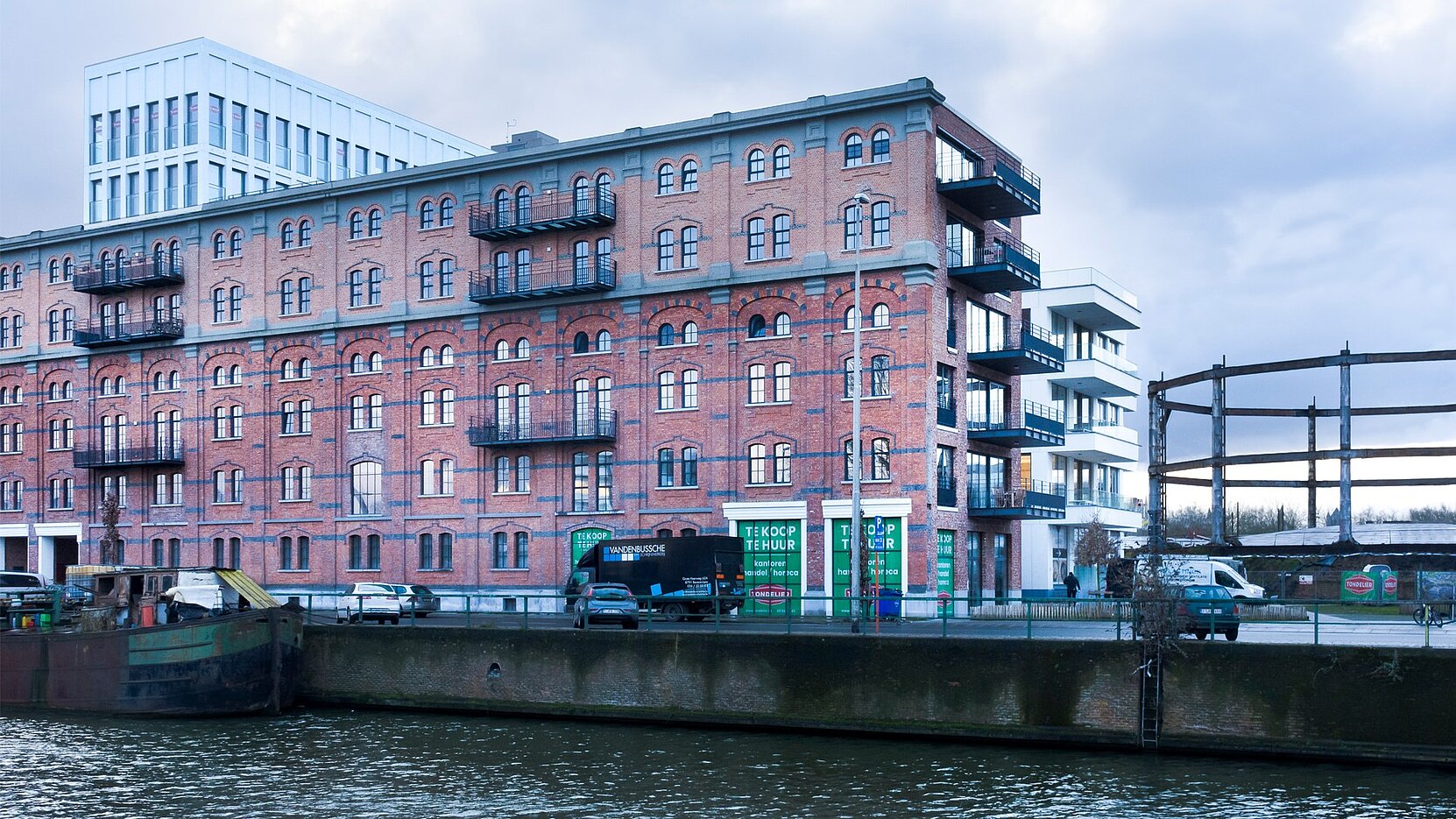 NIeuwe Molens 1.jpg NIeuwe Molens - L'entrepôt restauré