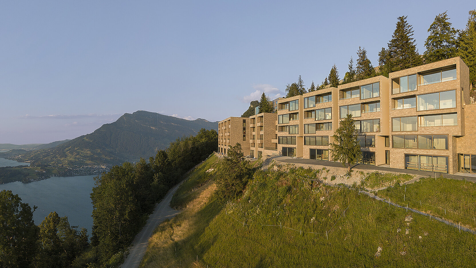 Lakeview Residences mit Seeblick_16z9_FHD.jpg