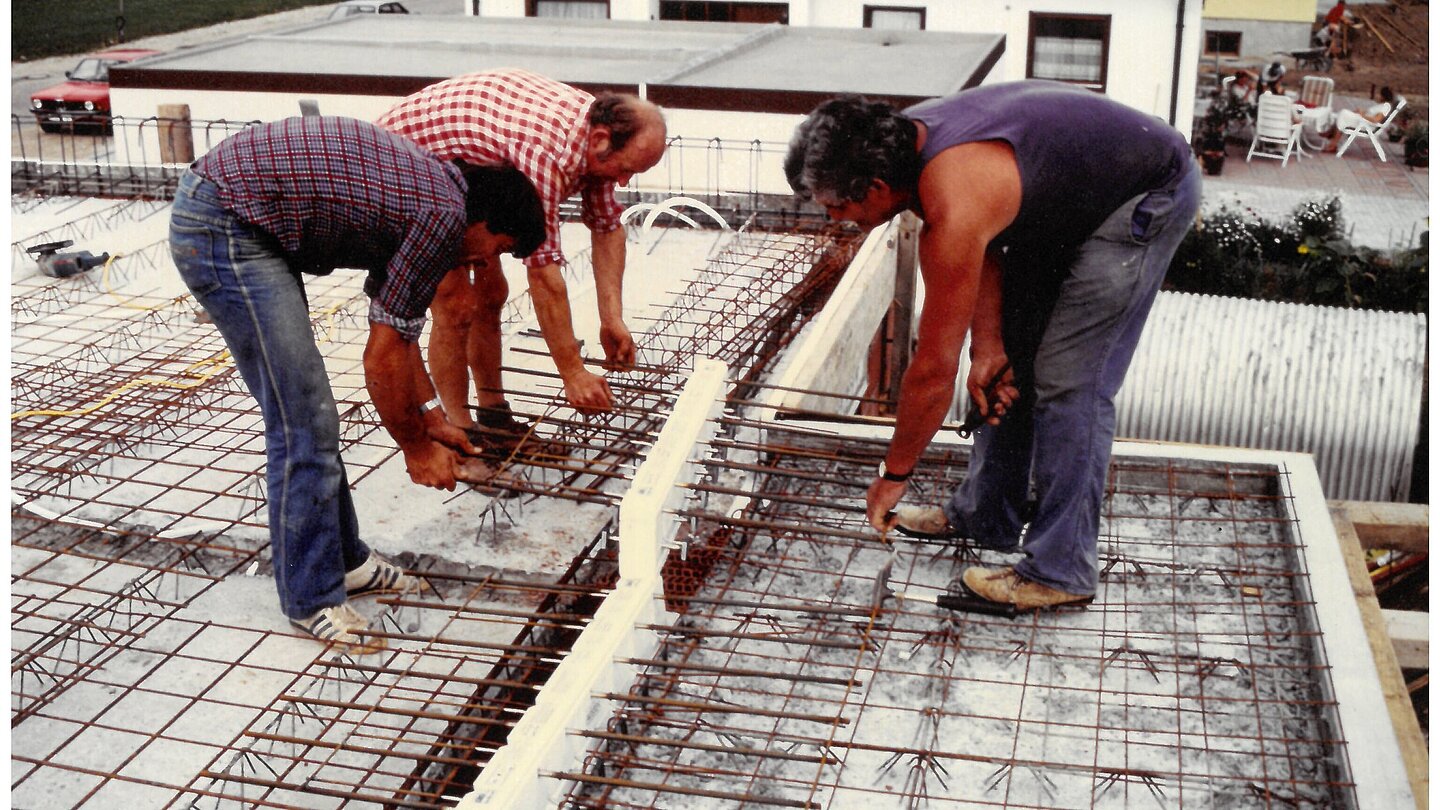 Baustelle Isokorb Weitenung 1985.jpg