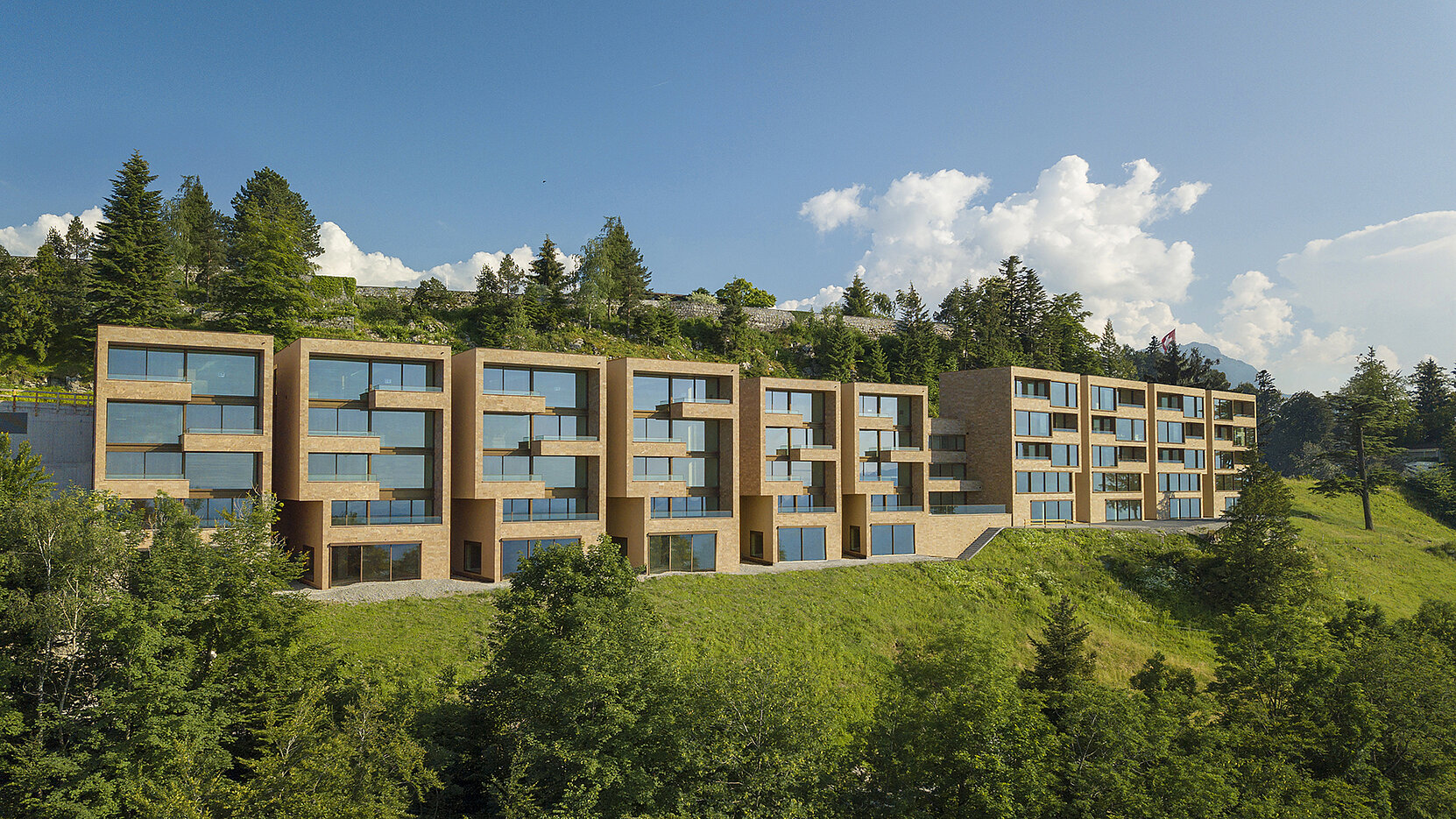 Lakeview Residences_16z9_FHD.jpg